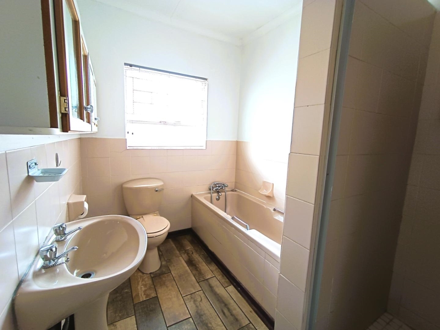 3 Bedroom Property for Sale in Langenhovenpark Free State